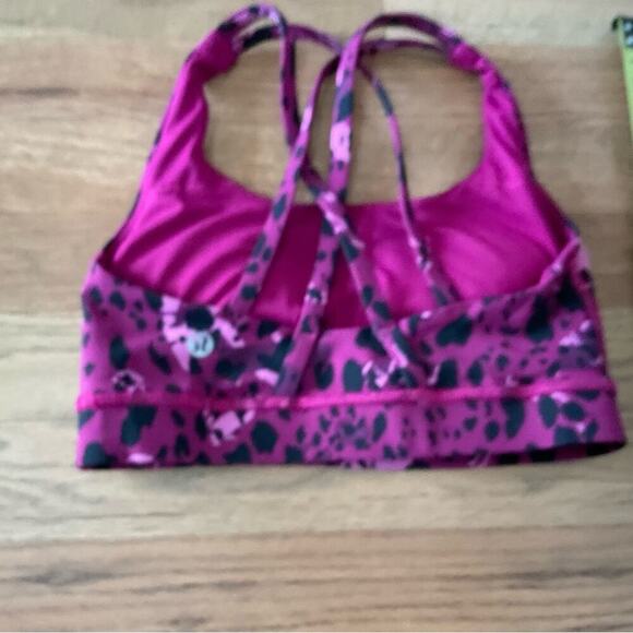 Lululemon Energy Bra *Medium Support, B–D Cups Size 2 - Picture 8 of 10
